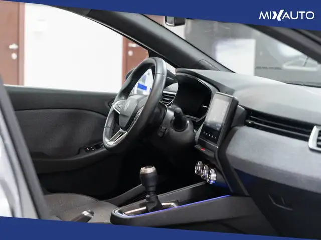 Renault Clio view 17