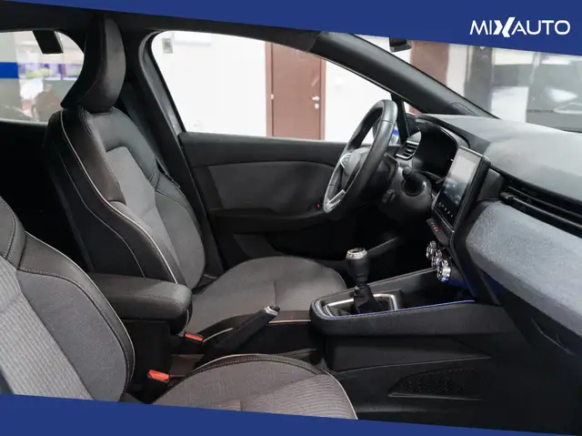 Renault Clio view 14