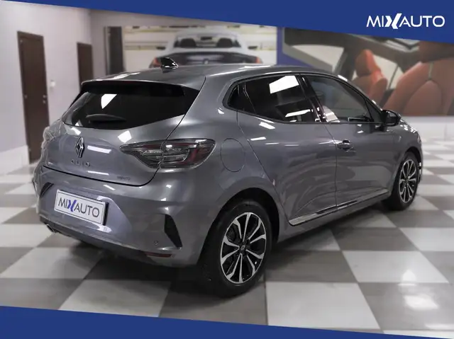 Renault Clio view 5