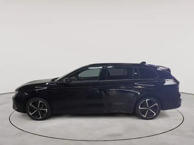 Opel Astra view 6