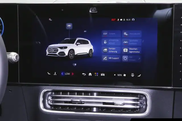 Mercedes-Benz GLB view 12