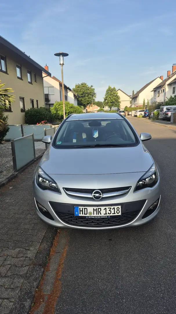 Opel Astra Selection Grau - 1