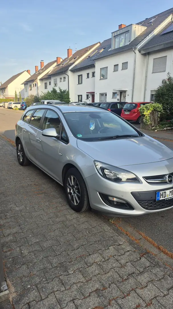 Opel Astra Selection Grau - 2