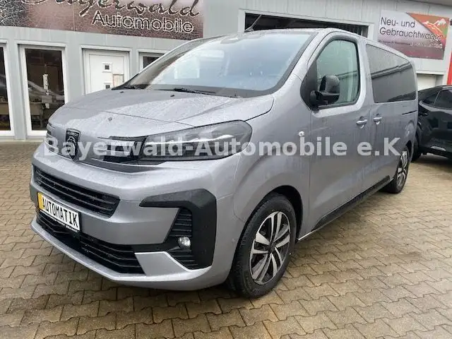 Peugeot Traveller