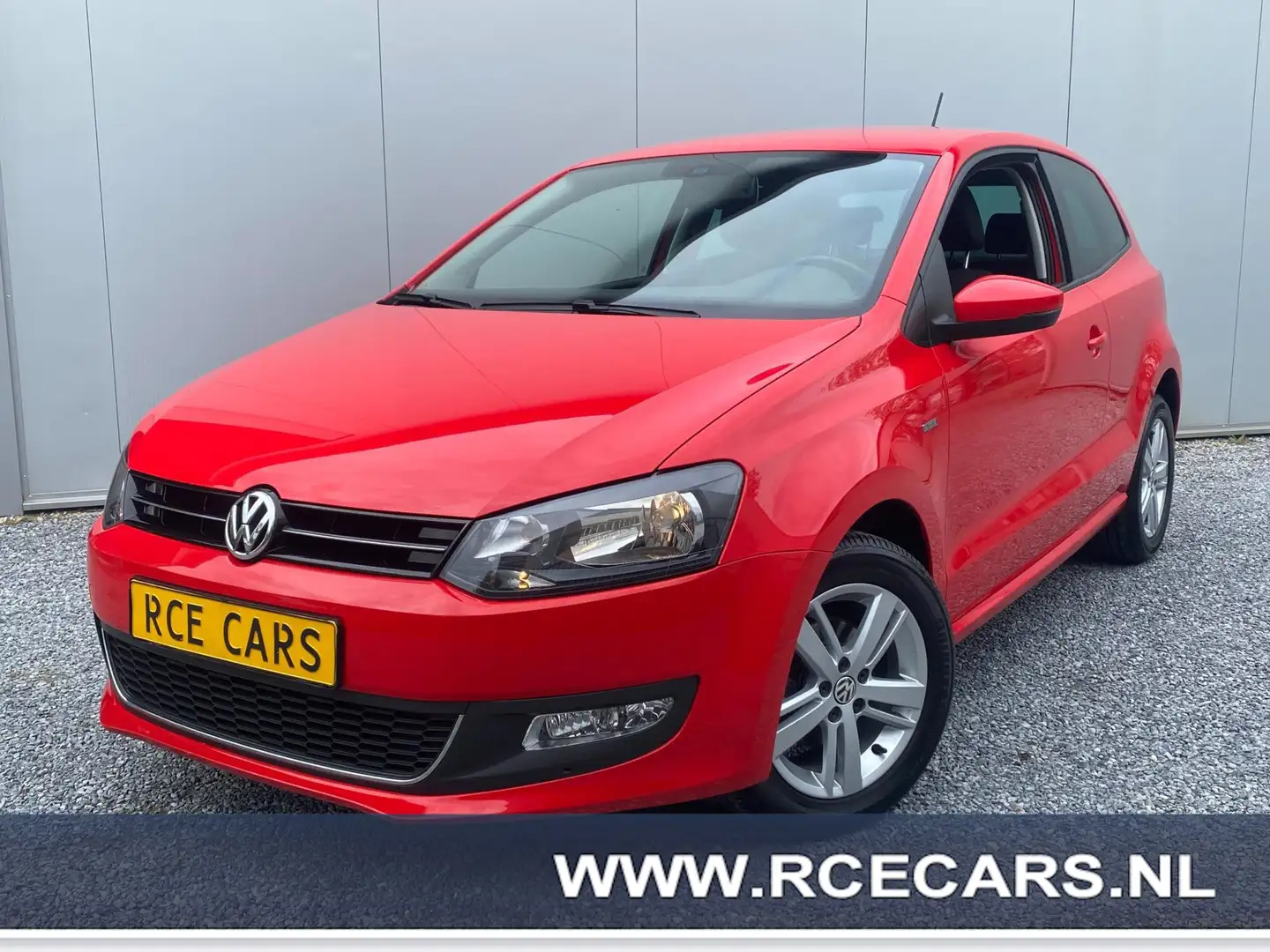 Volkswagen Polo 1.2 Life | Cruisecontr |Blueth | Stoelverw | PDC | Rood - 1