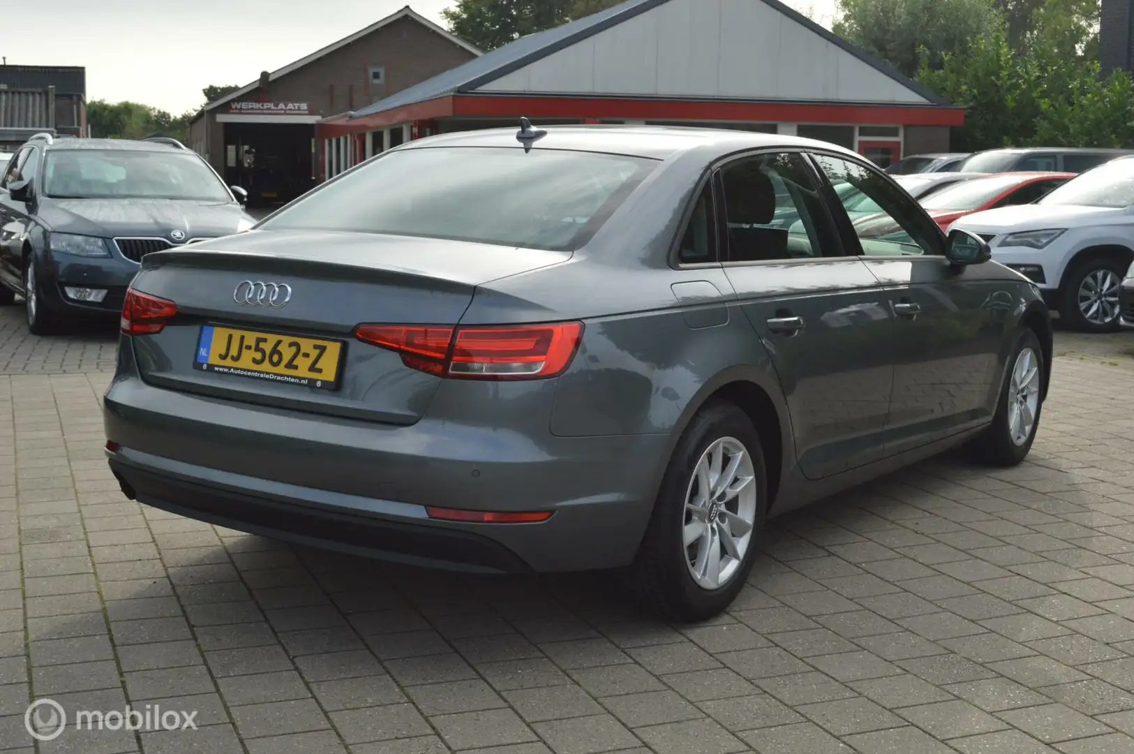 Audi A4 Limousine 1.4 TFSI Design Pro Line Gris - 2
