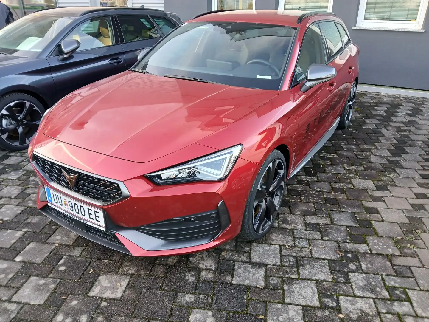 CUPRA Leon VZ eHYBRID DSG 180/245 Rot - 1