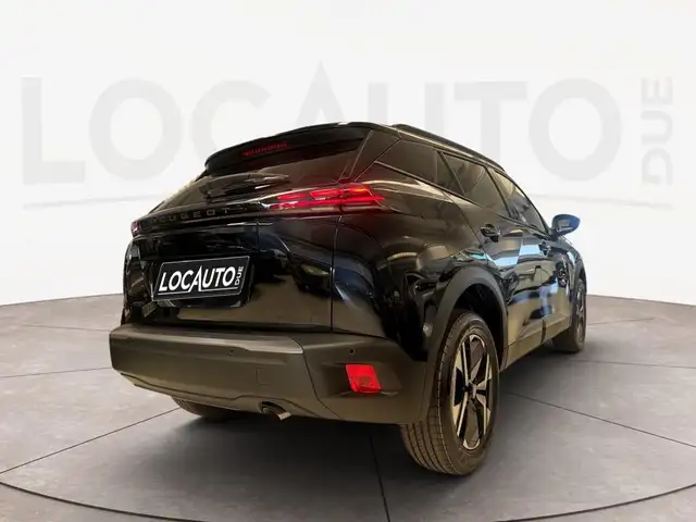 Peugeot 2008 view 4