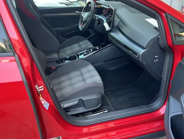 Volkswagen Golf view 15
