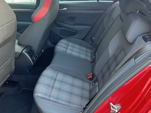 Volkswagen Golf view 10