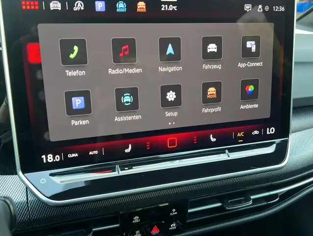 Volkswagen Golf view 5