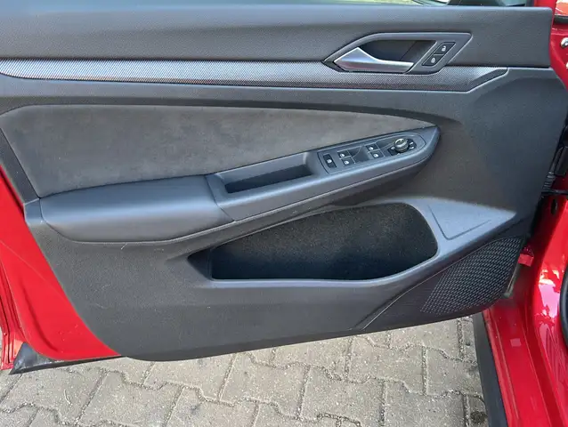 Volkswagen Golf view 8