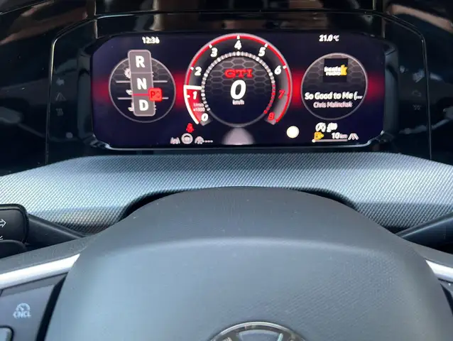 Volkswagen Golf view 6