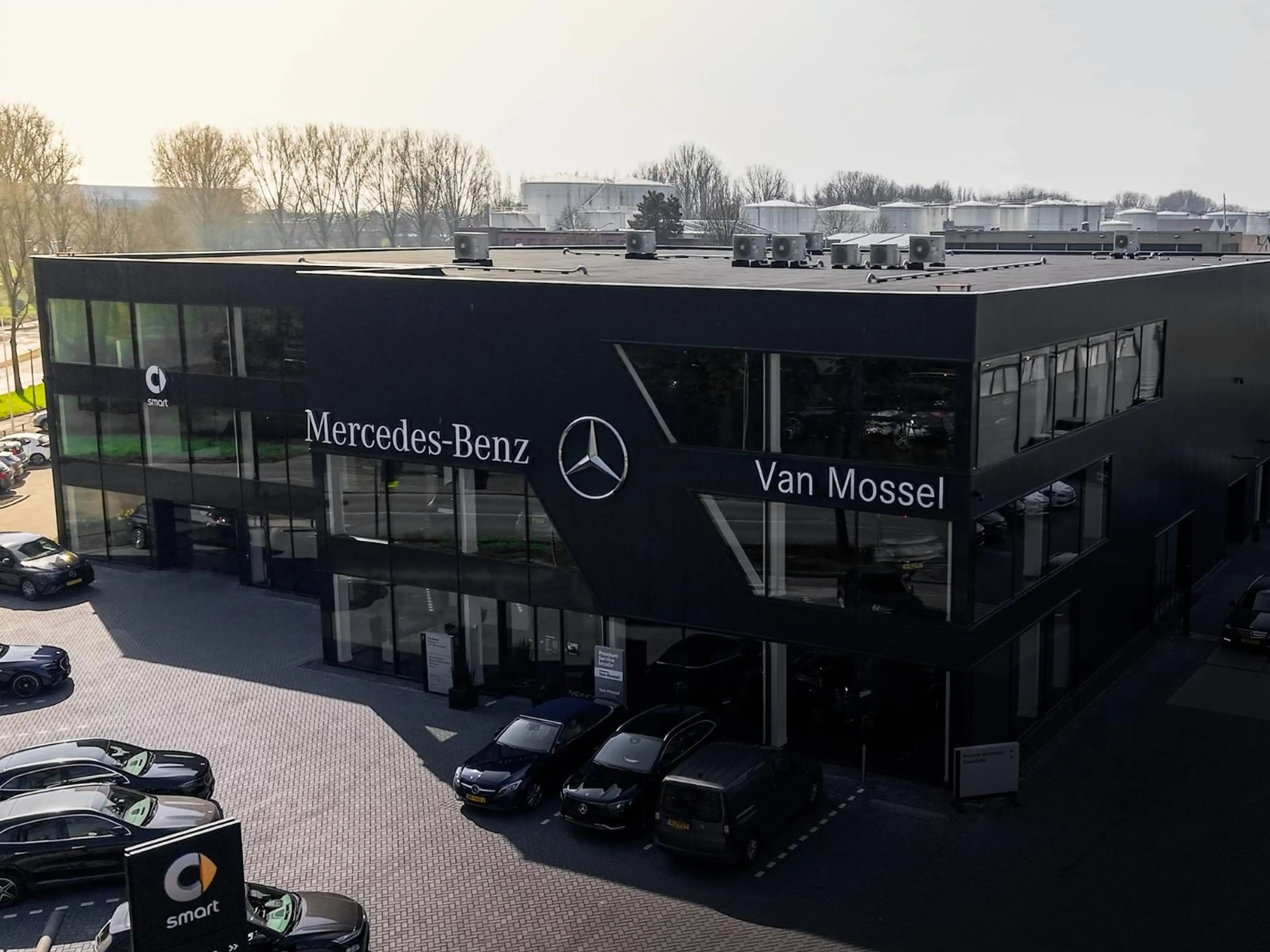 Mercedes-Benz EQA 250 Business Solution AMG 67 kWh / Burmester / Headup-