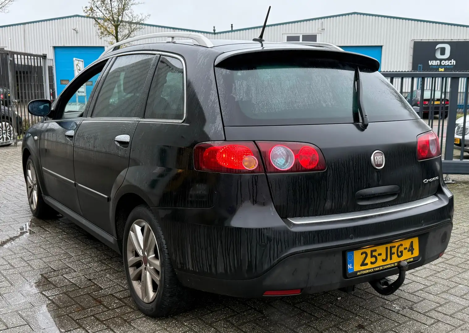 Fiat Croma 1.9 JTD Corporate Premium|NAP|APK08-26|Export/Hand Zwart - 2