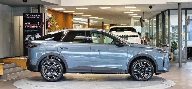 Peugeot 3008 view 5