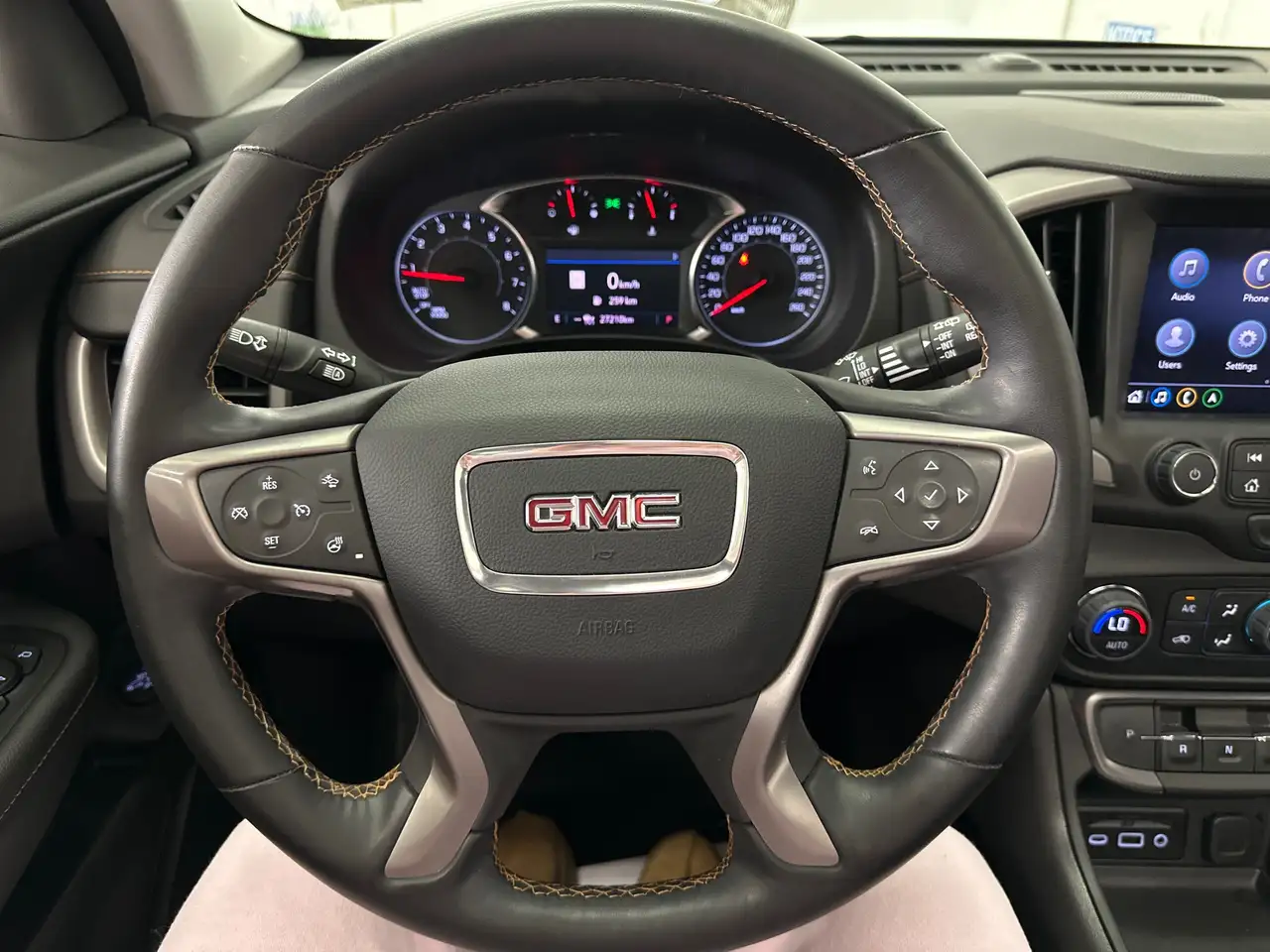GMC Terrain снимка GMC Terrain