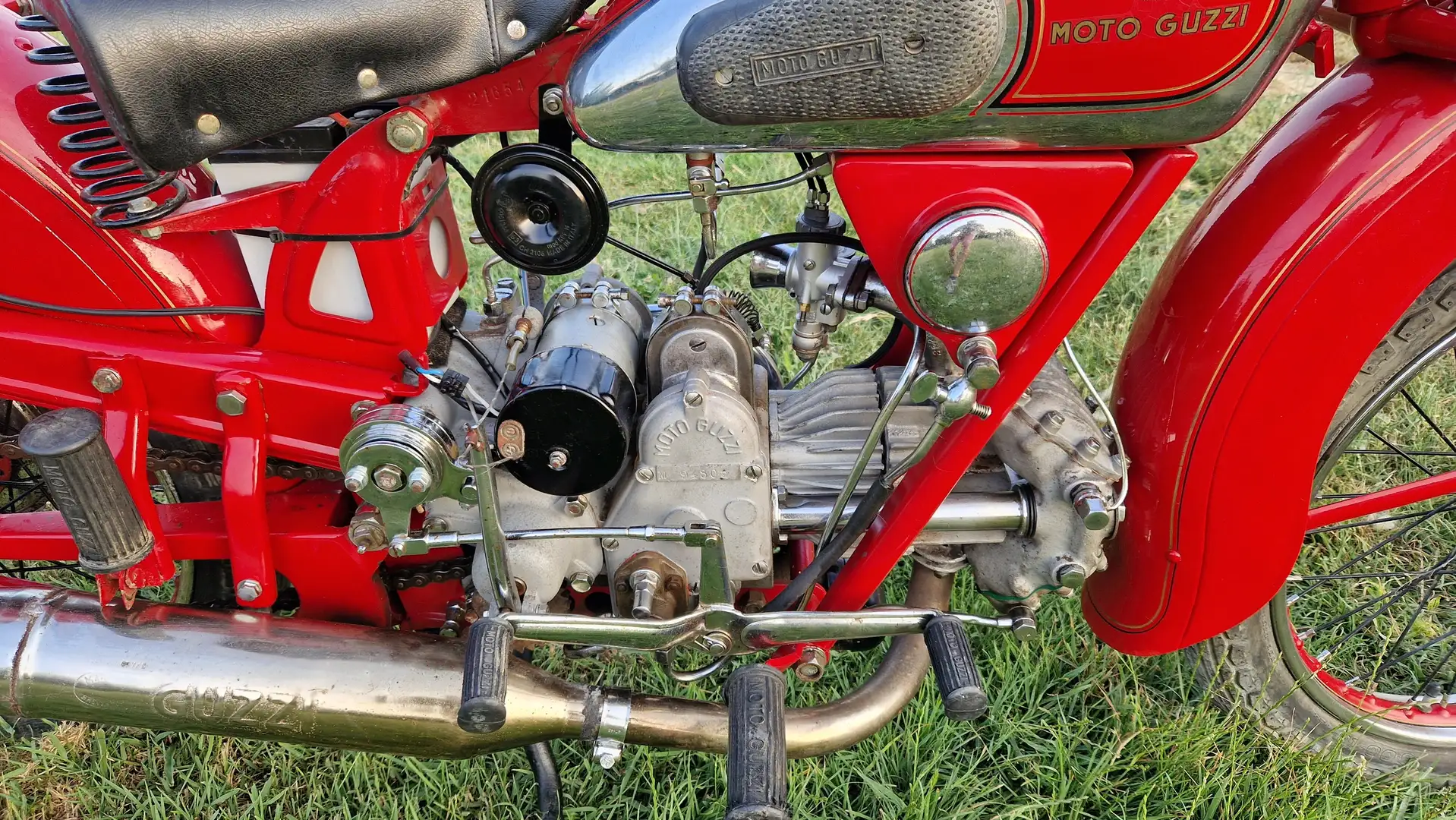Moto Guzzi Airone Red - 2