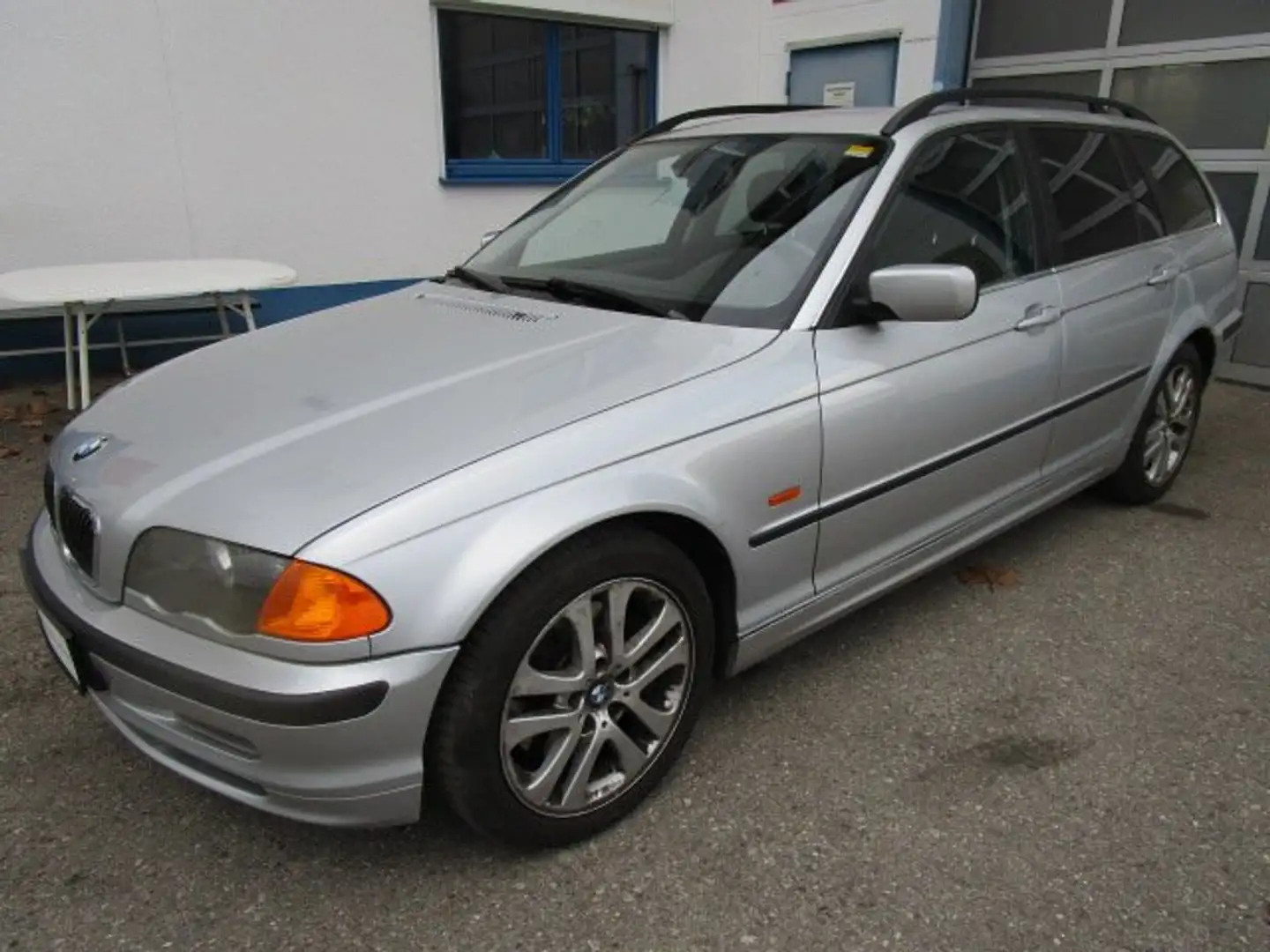 BMW 330 330i Szary - 2