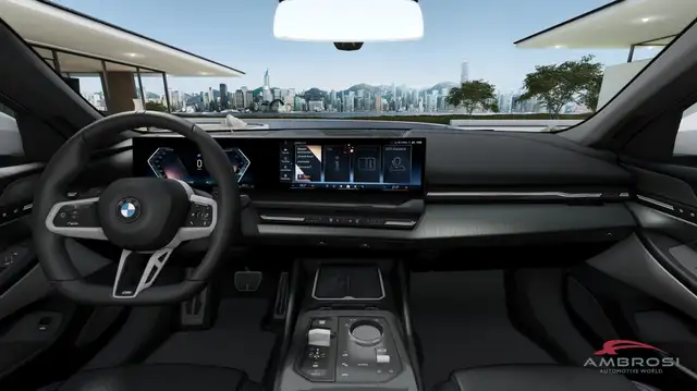 BMW 5 Series view 10