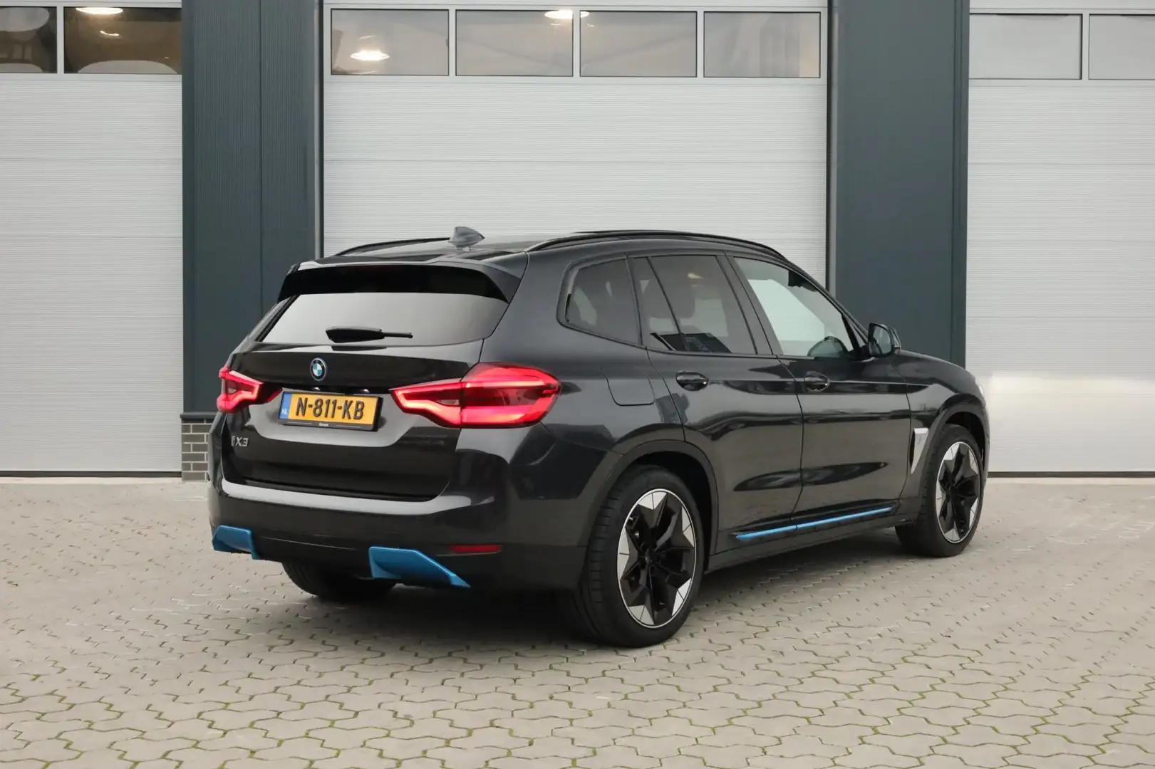BMW iX3 High Executive 80 kWh Pano Sportstoel Harman/Kardo Gris - 2