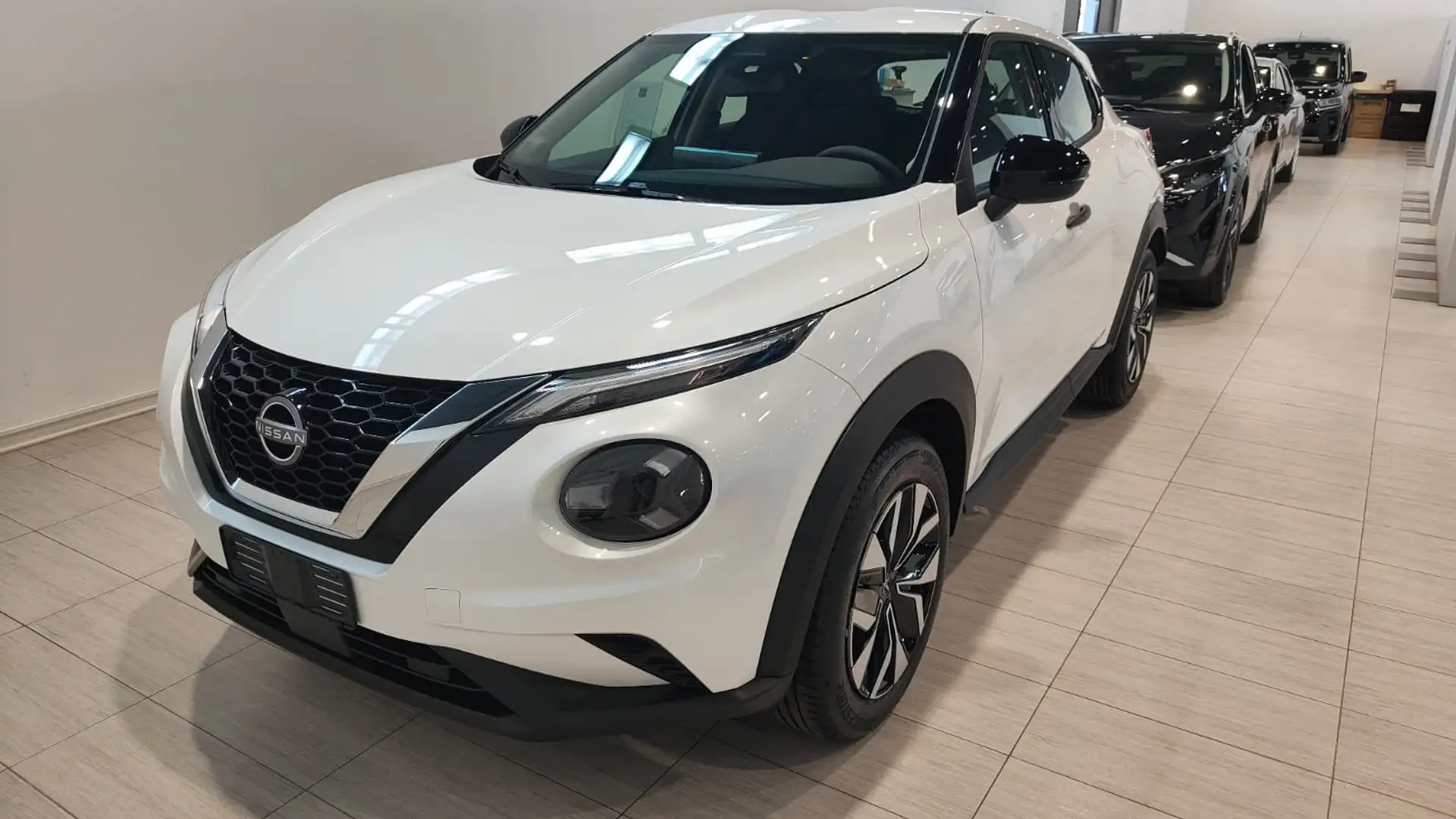 Nissan Juke Juke 1.0 DIG-T 114 CV Acenta Wit - 1