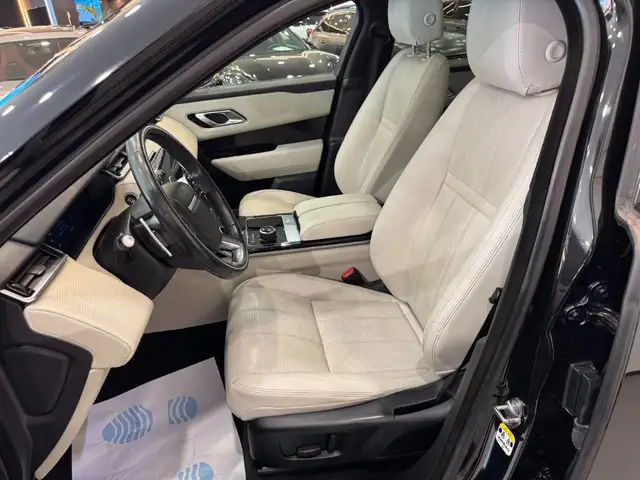 Land Rover Range Rover Velar view 8