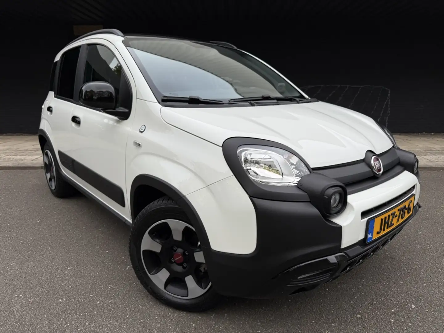 Fiat Panda 1.2 Cross // 7000km // Weiß - 1
