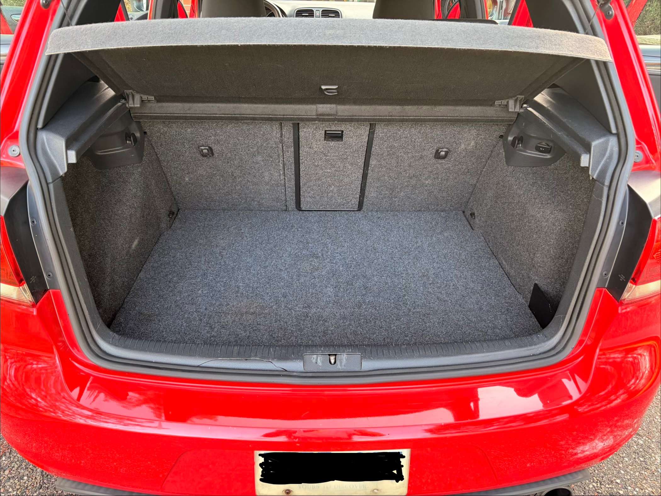 2011 Volkswagen Golf GTI German made hot hatch classic thumb 19