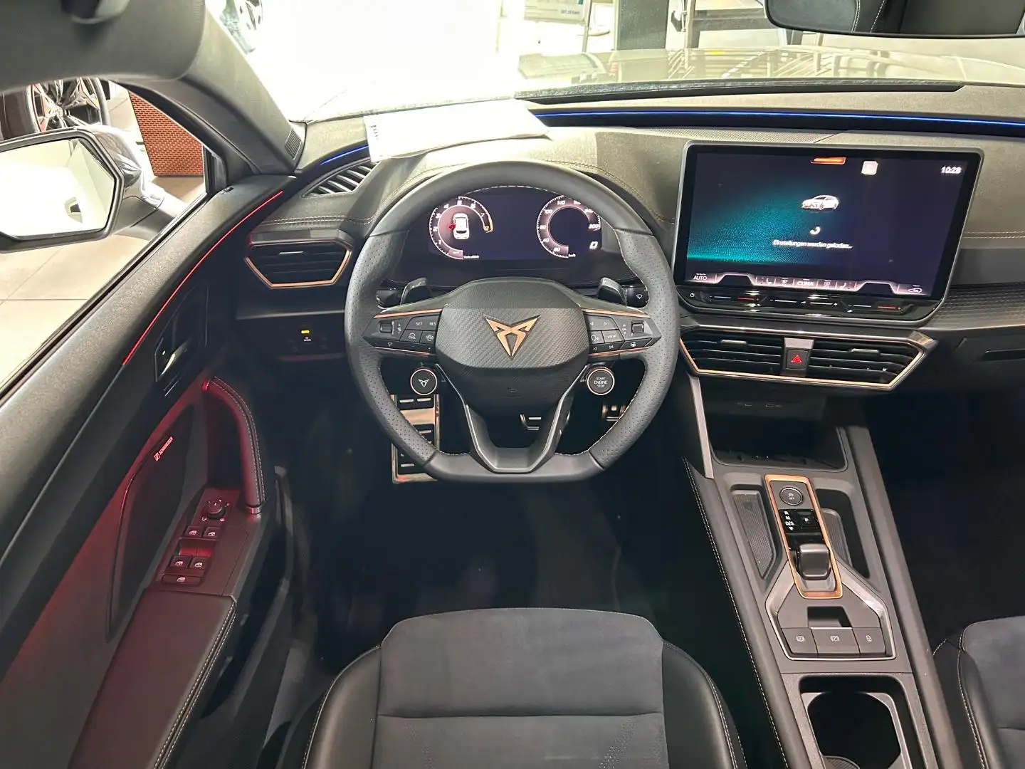 CUPRA Leon 1.5 eTsi 110 KW (150 PS) DSG Grau - 2