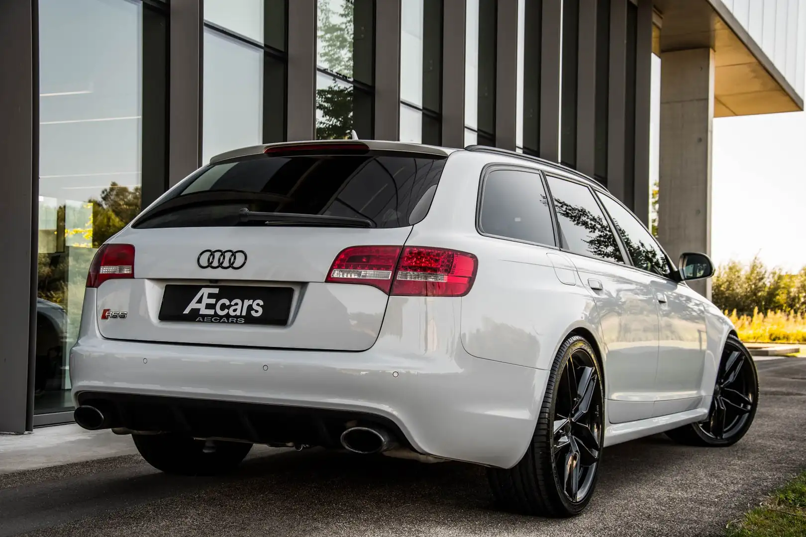 Audi RS6 5.0 BITURBO V10 *** QUATTRO / BOSE / MEMORY *** Wit - 2