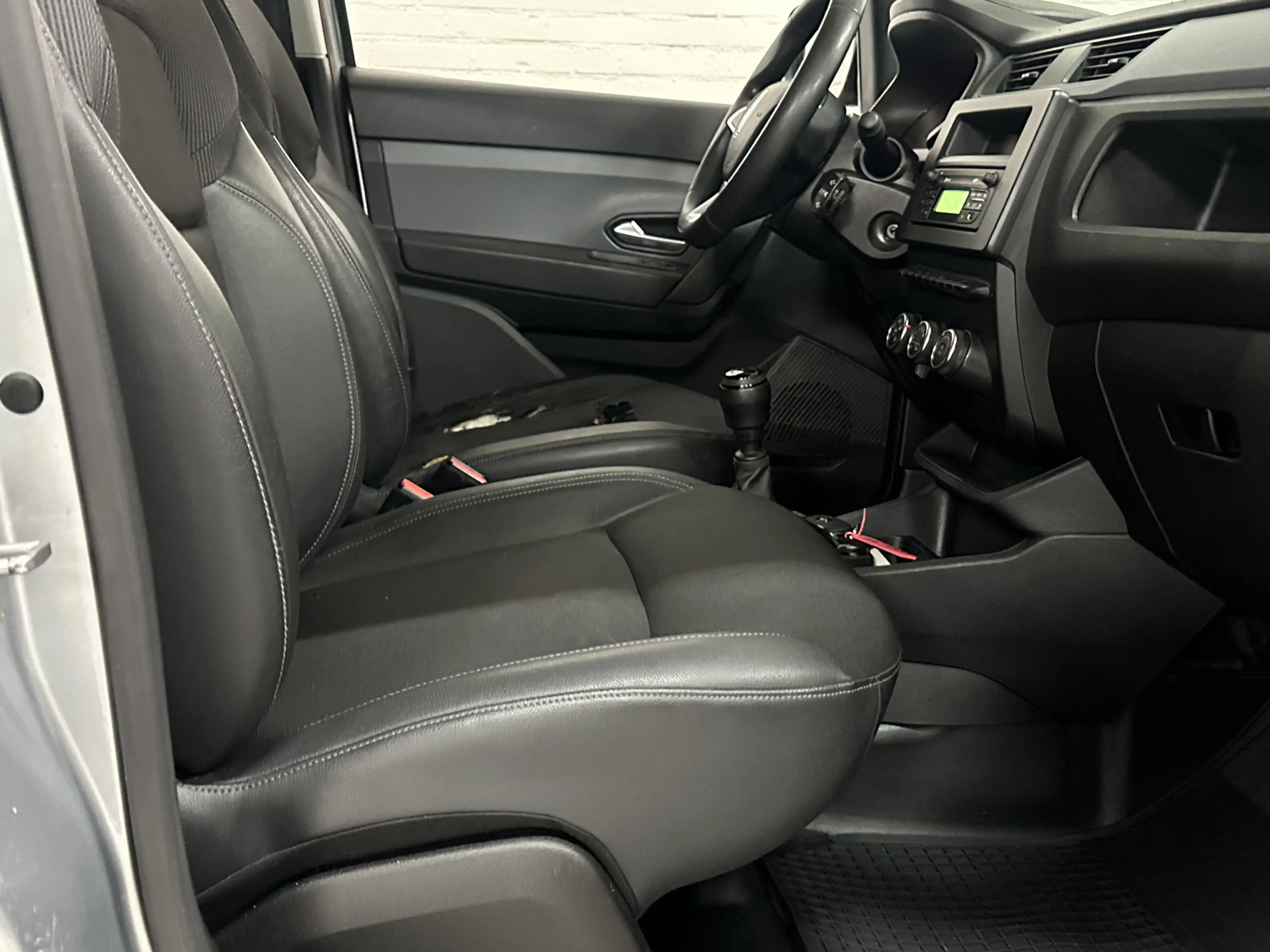 Renault Express 1.3 TCe 100 Comfort AIRCO / ELK.PAKKET / 1 e EIGEN — photo 17