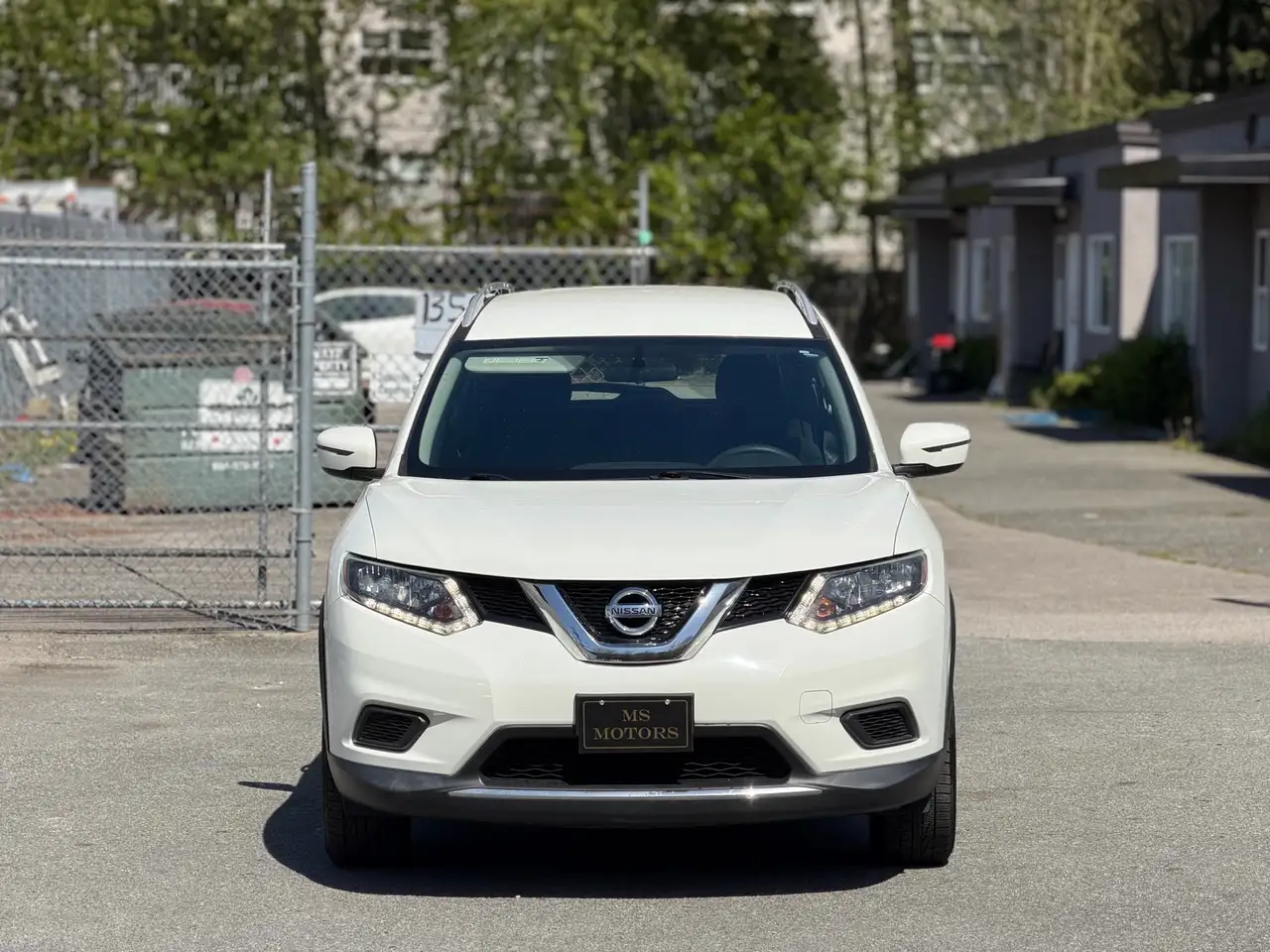 Nissan Rogue снимка Nissan Rogue