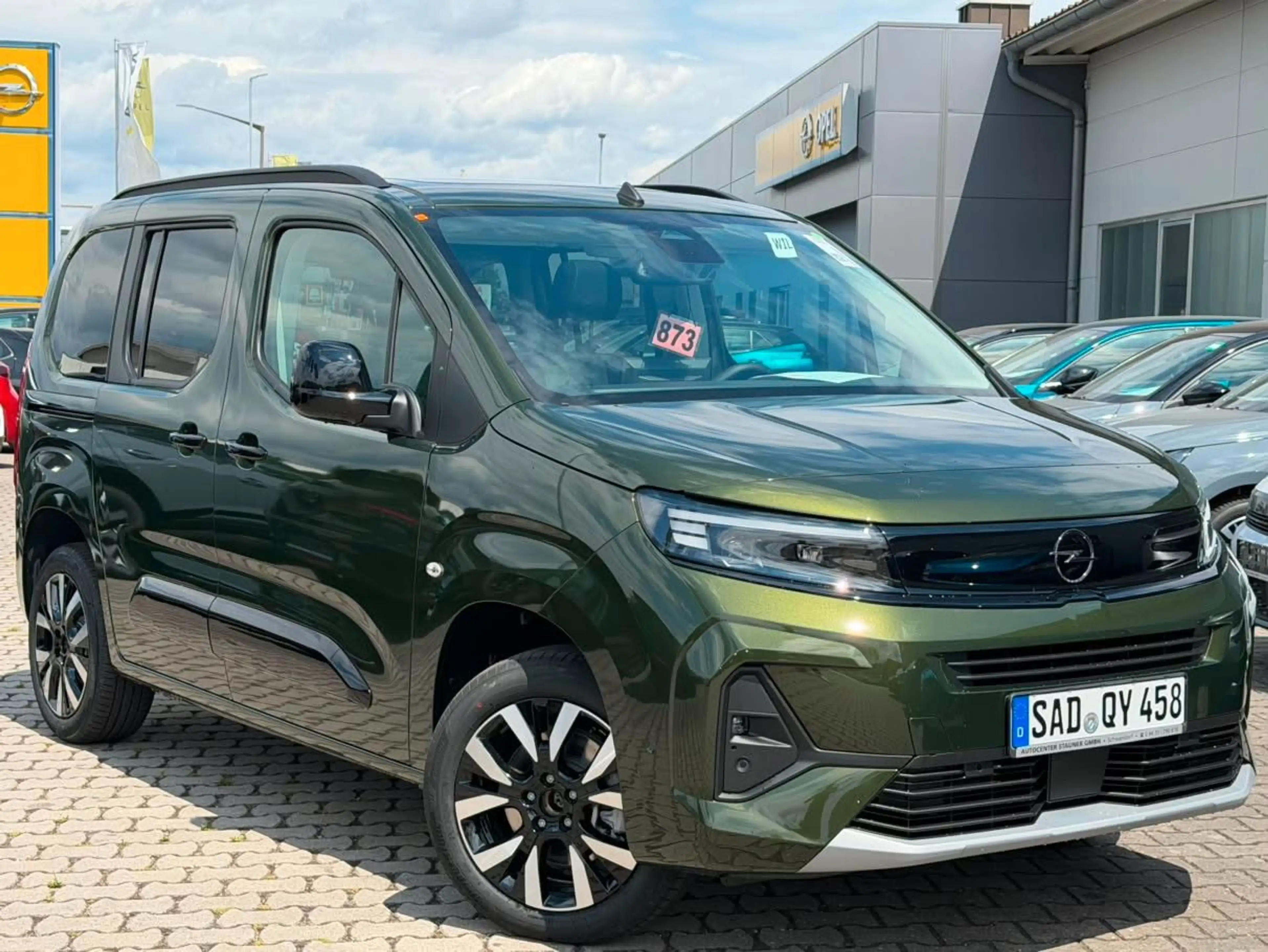 Opel Combo Life Combo 1.5 Diesel S/S AT8 130PS *HOLIDAY-PAKET* — photo 2