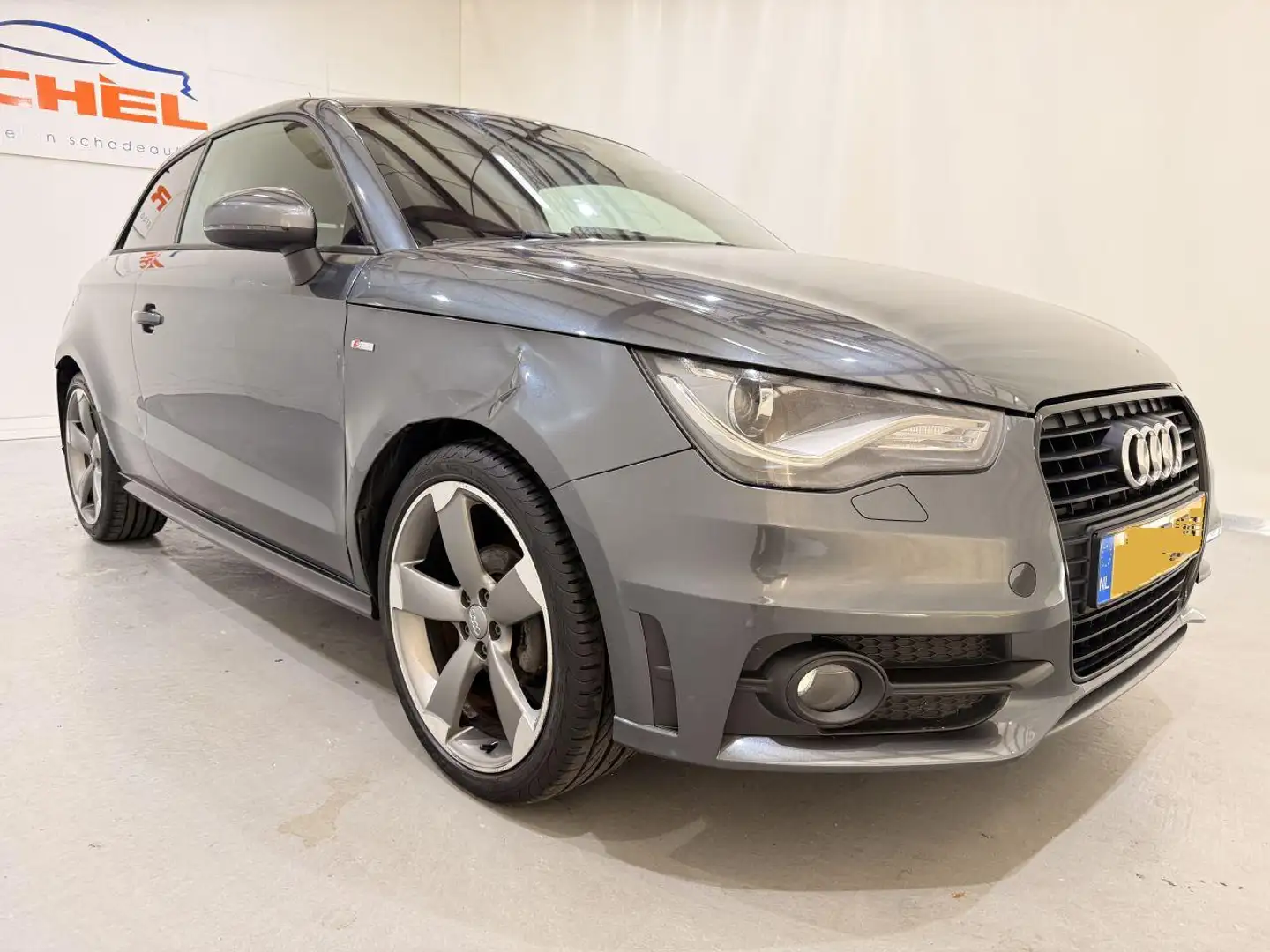 Audi A1 1.2 TFSI Pro Line S Navi/Clima Grijs - 1