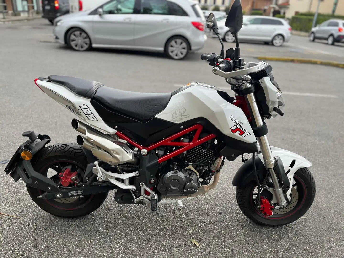 Benelli Tornado Naked T125 - 1