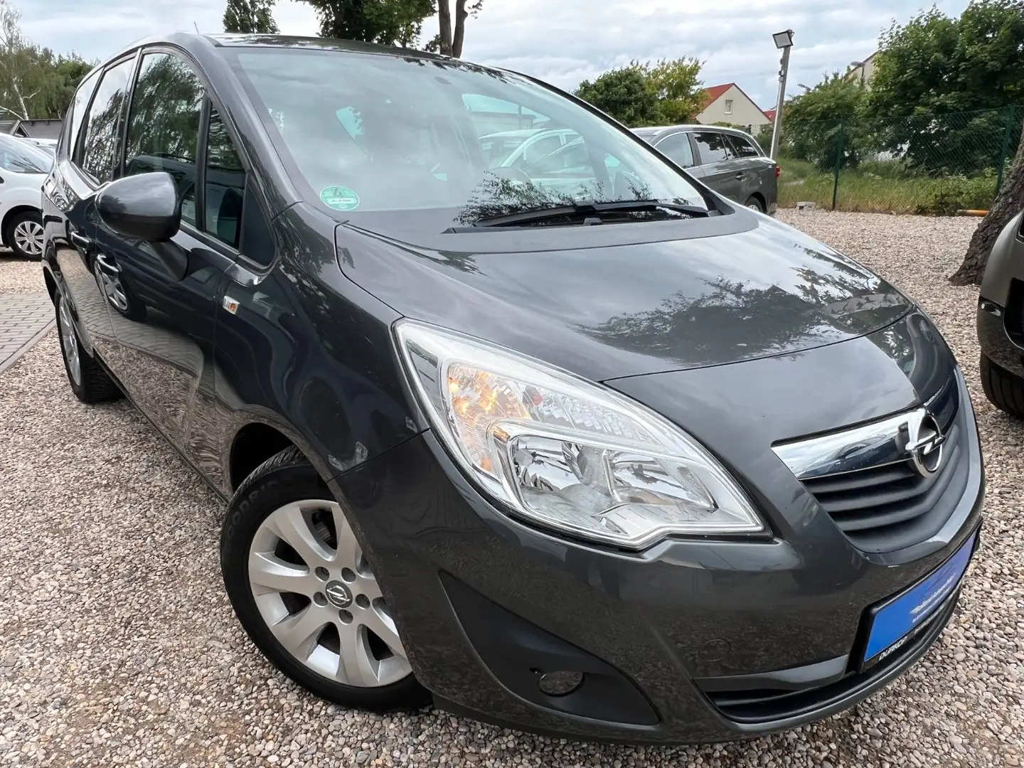 Opel Meriva 150 Jahre Opel*2.HD*Aut*Klima*SHZ*TÜV NEU Grau - 1