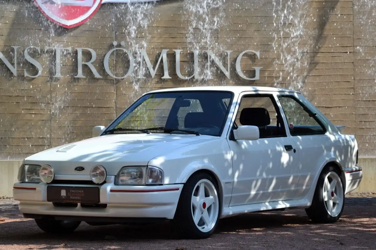 Ford Escort RS Turbo, vollständig restauriert, foto 2