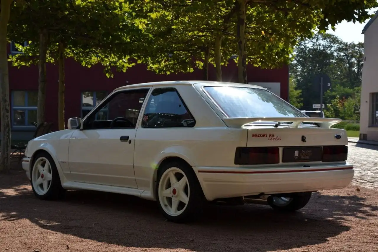 Ford Escort RS Turbo, vollständig restauriert, foto 5