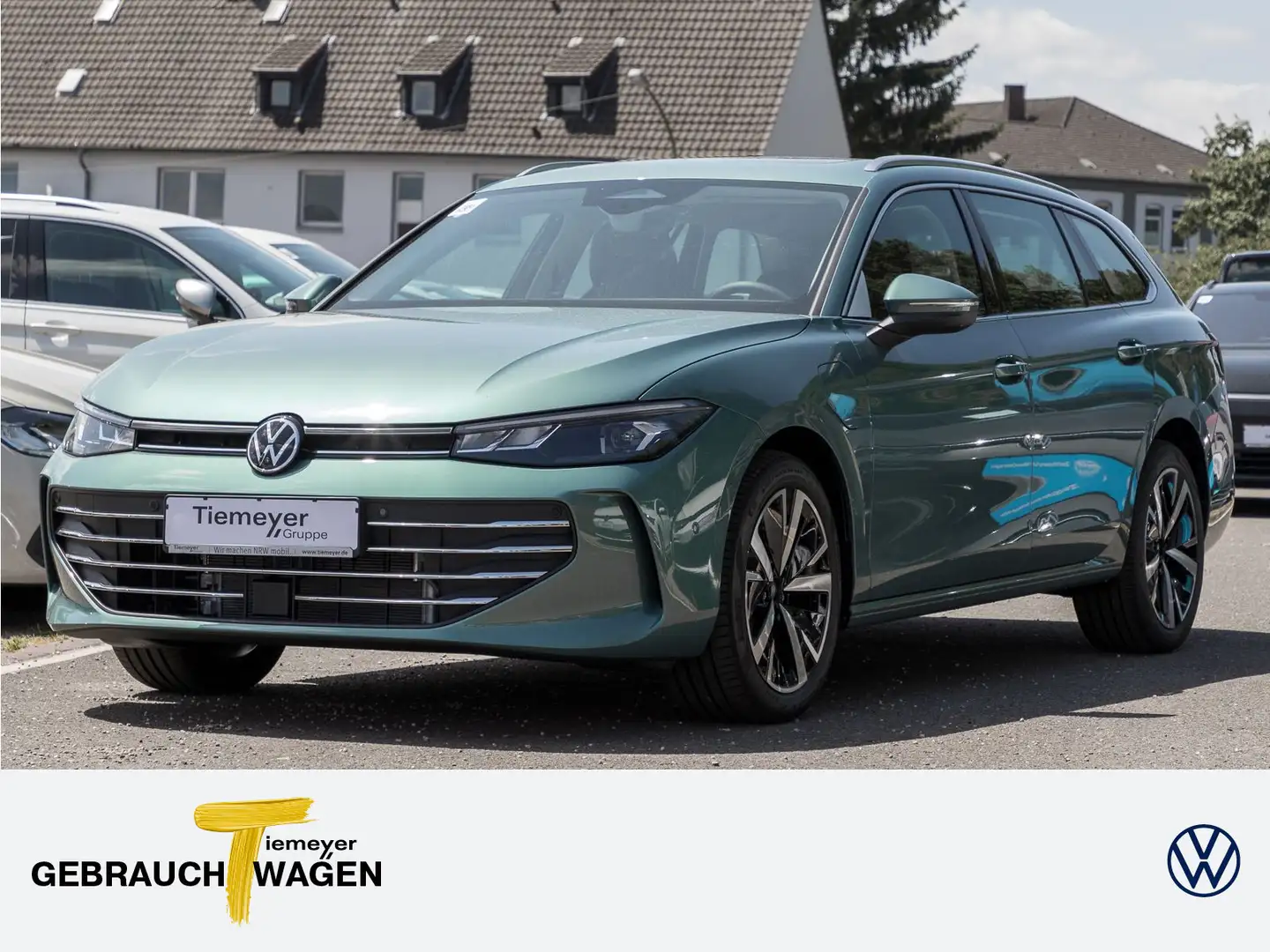Volkswagen Passat Variant 1.5 TSI eHybrid BUSINESS PANO LM1 Grün - 1