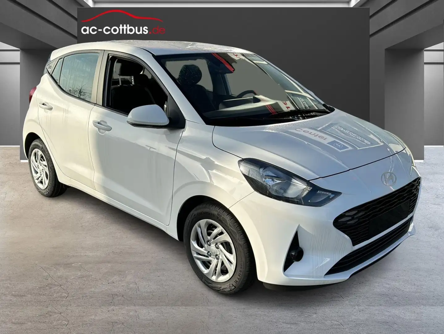 Hyundai i10 1.0 Navi smart Klima Temp 5 Jahre Garantie - 1