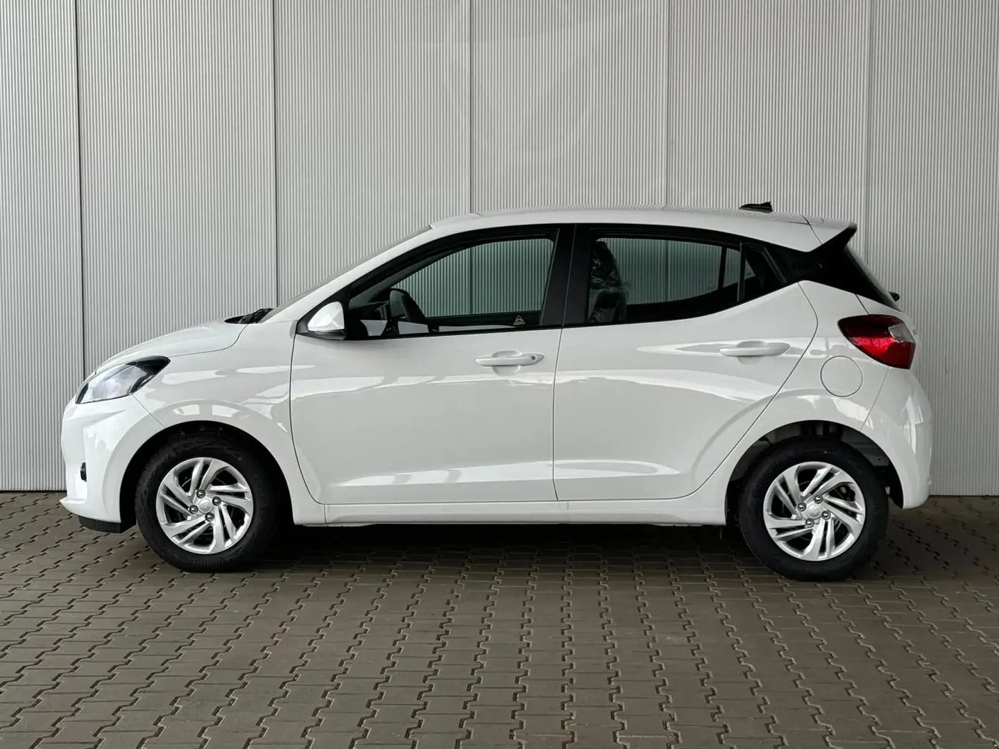 Hyundai i10 1.0 Navi smart Klima Temp 5 Jahre Garantie - 2