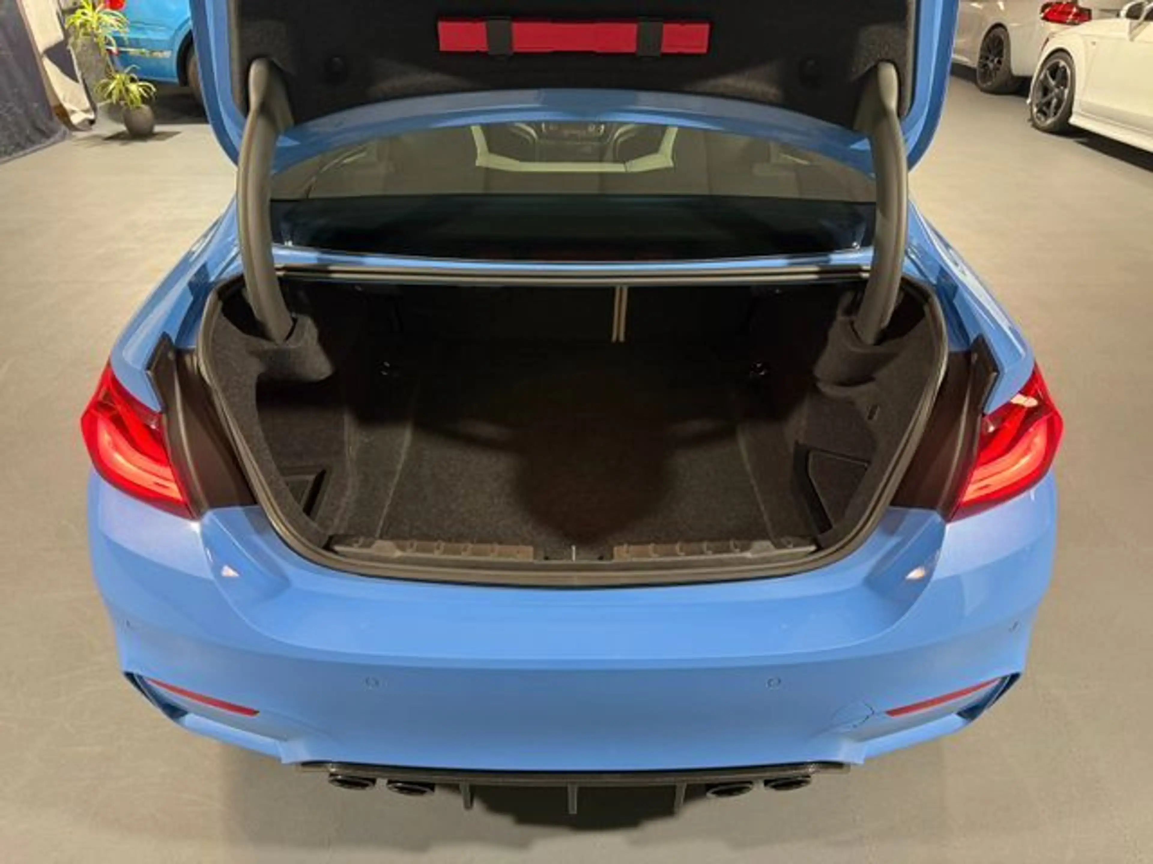 BMW M4 M4 Coupe Competition Carbon HeadUp Leder LED — photo 9