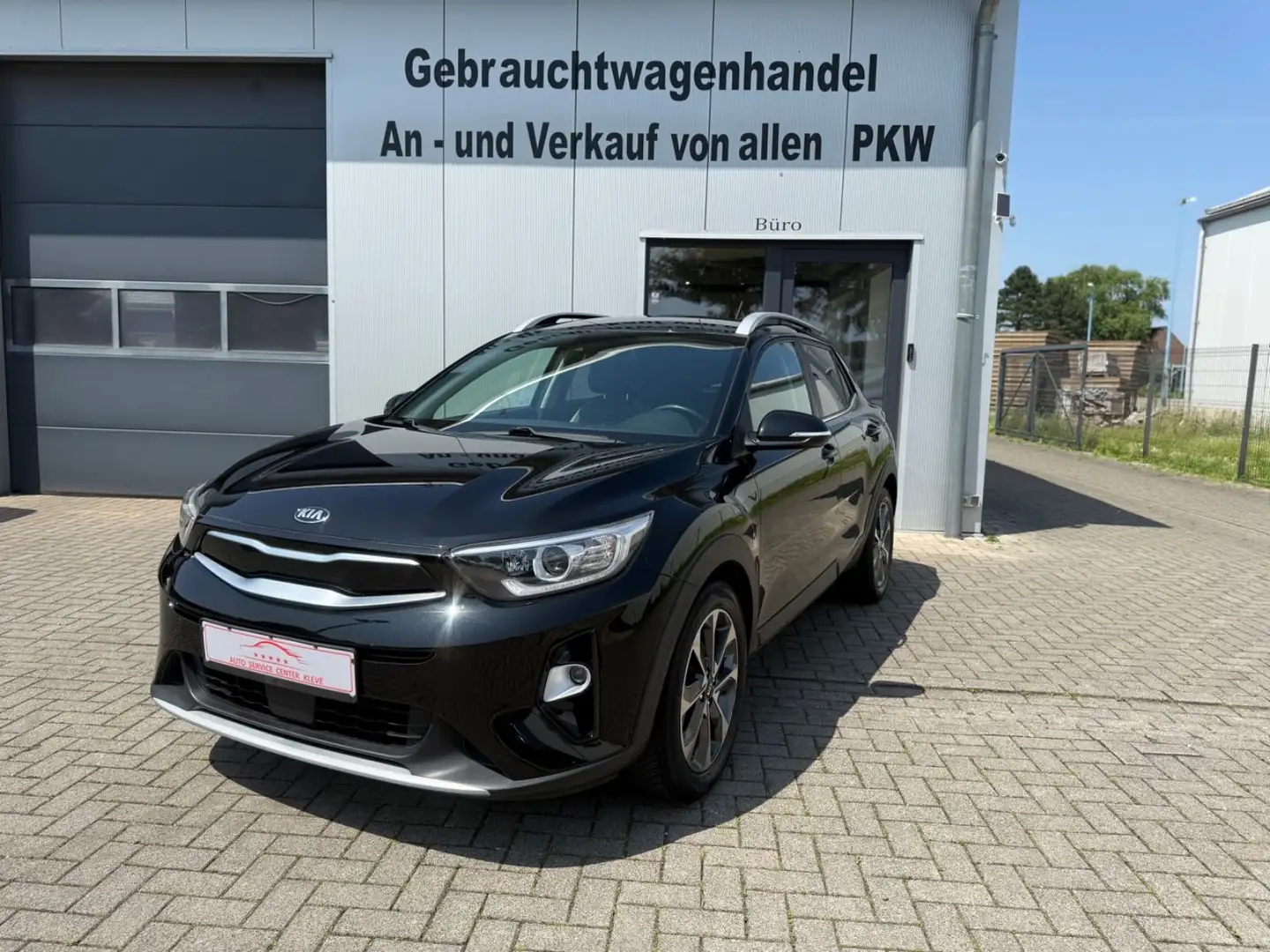 Kia Stonic Spirit*RFK*NAVI*SHZ*LHZ*APPLEANDROID*DAB Schwarz - 1