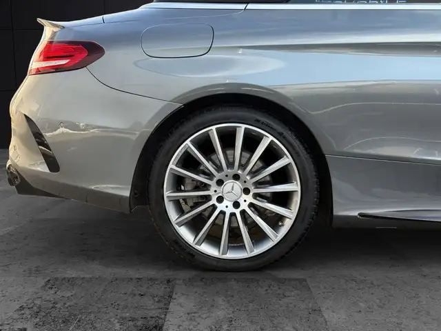 Mercedes-Benz C-Class view 11