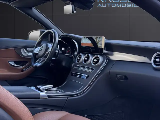 Mercedes-Benz C-Class view 15