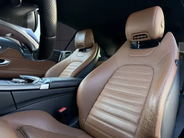 Mercedes-Benz C-Class view 13