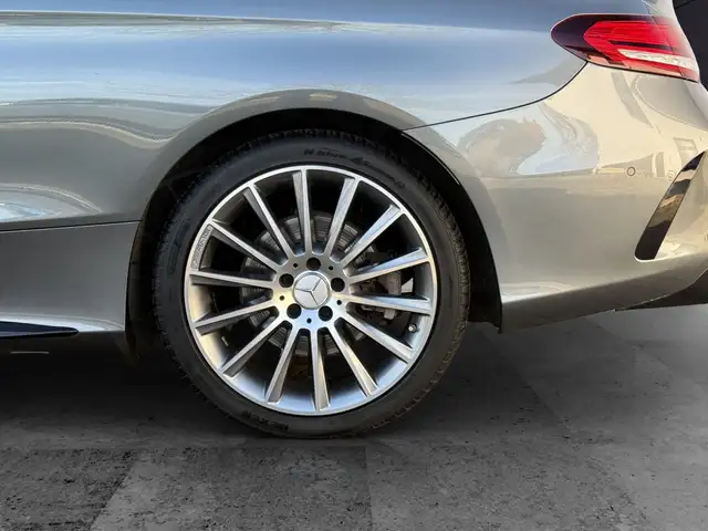 Mercedes-Benz C-Class view 10