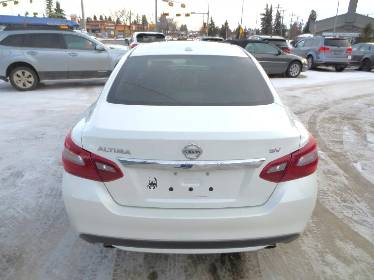 Nissan Altima снимка Nissan Altima