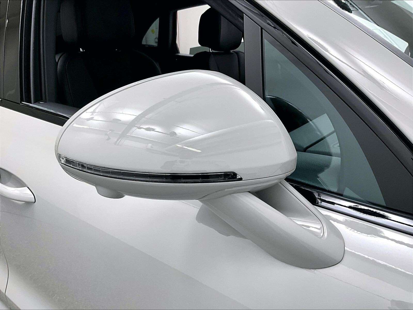 2026 Porsche Macan S thumb 33